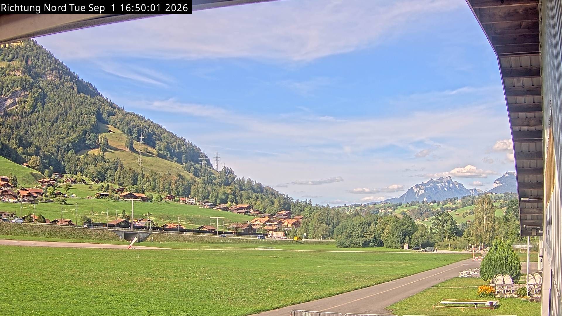 Reichenbach im Kandertal › Norden: Skydive by OUTDOOR - Air Base Drop Zone - Fluggruppe Reichenbach