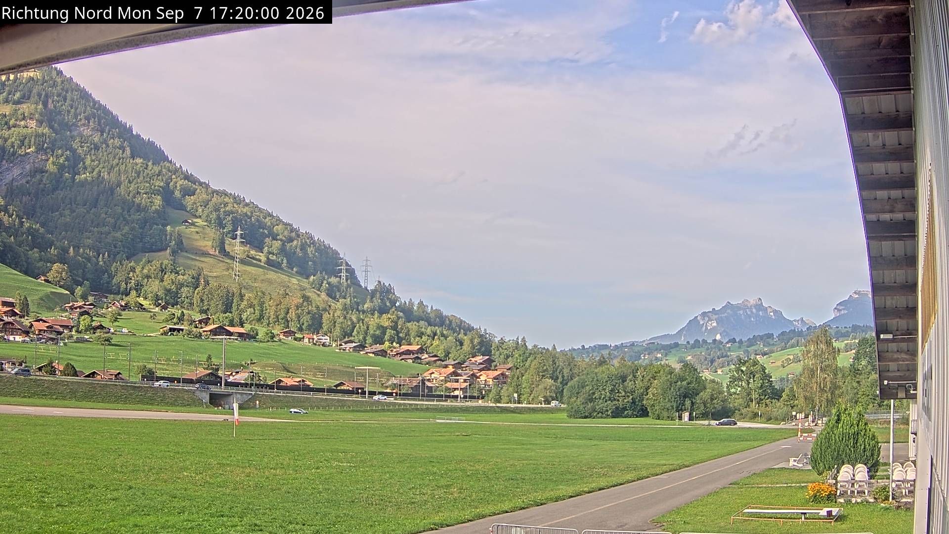 Reichenbach im Kandertal › Norden: Skydive by OUTDOOR - Air Base Drop Zone - Fluggruppe Reichenbach