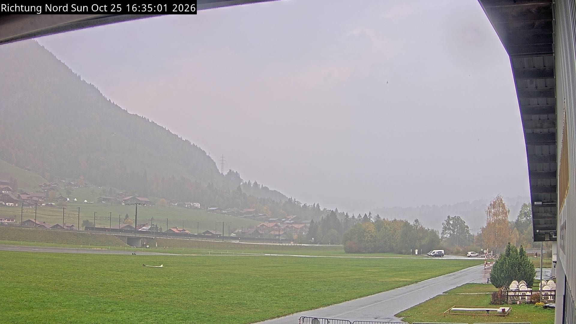 Reichenbach im Kandertal › Norden: Skydive by OUTDOOR - Air Base Drop Zone - Fluggruppe Reichenbach