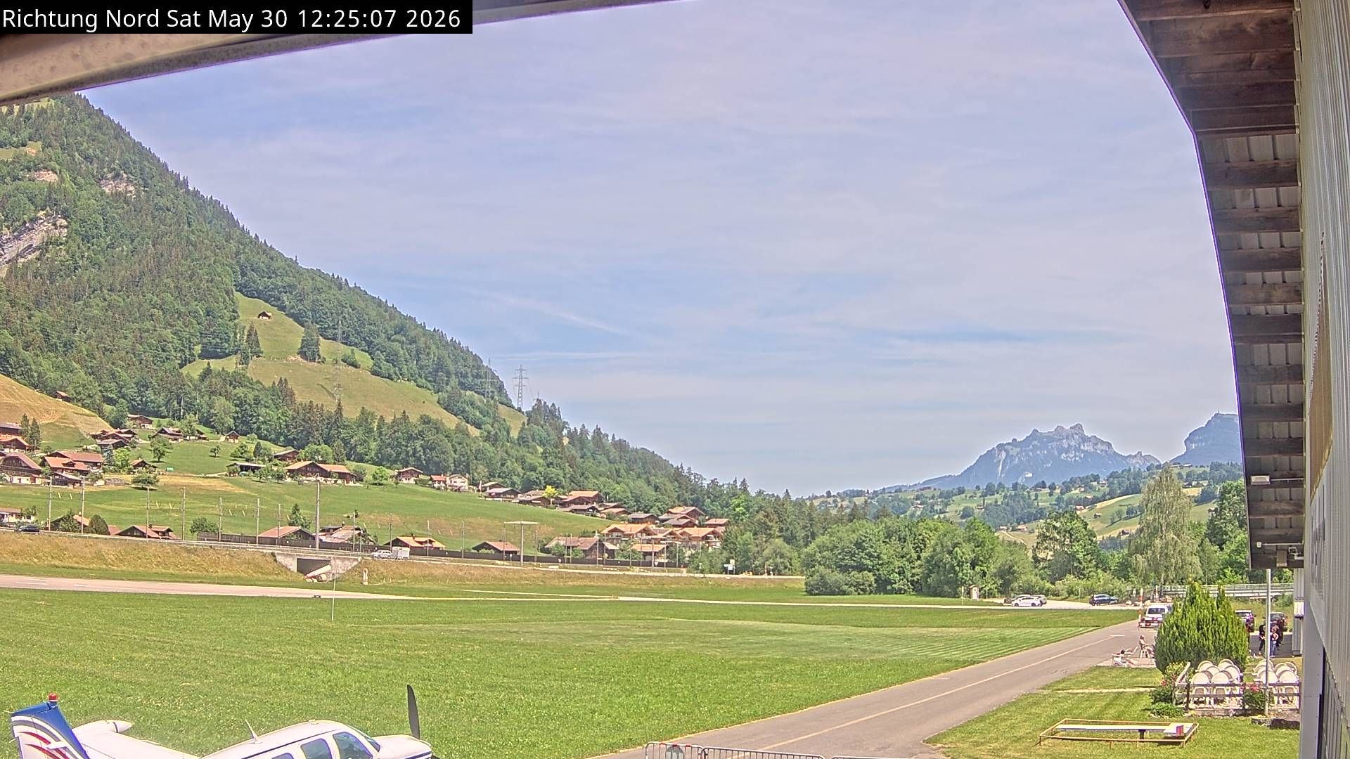 Reichenbach im Kandertal › Norden: Skydive by OUTDOOR - Air Base Drop Zone - Fluggruppe Reichenbach