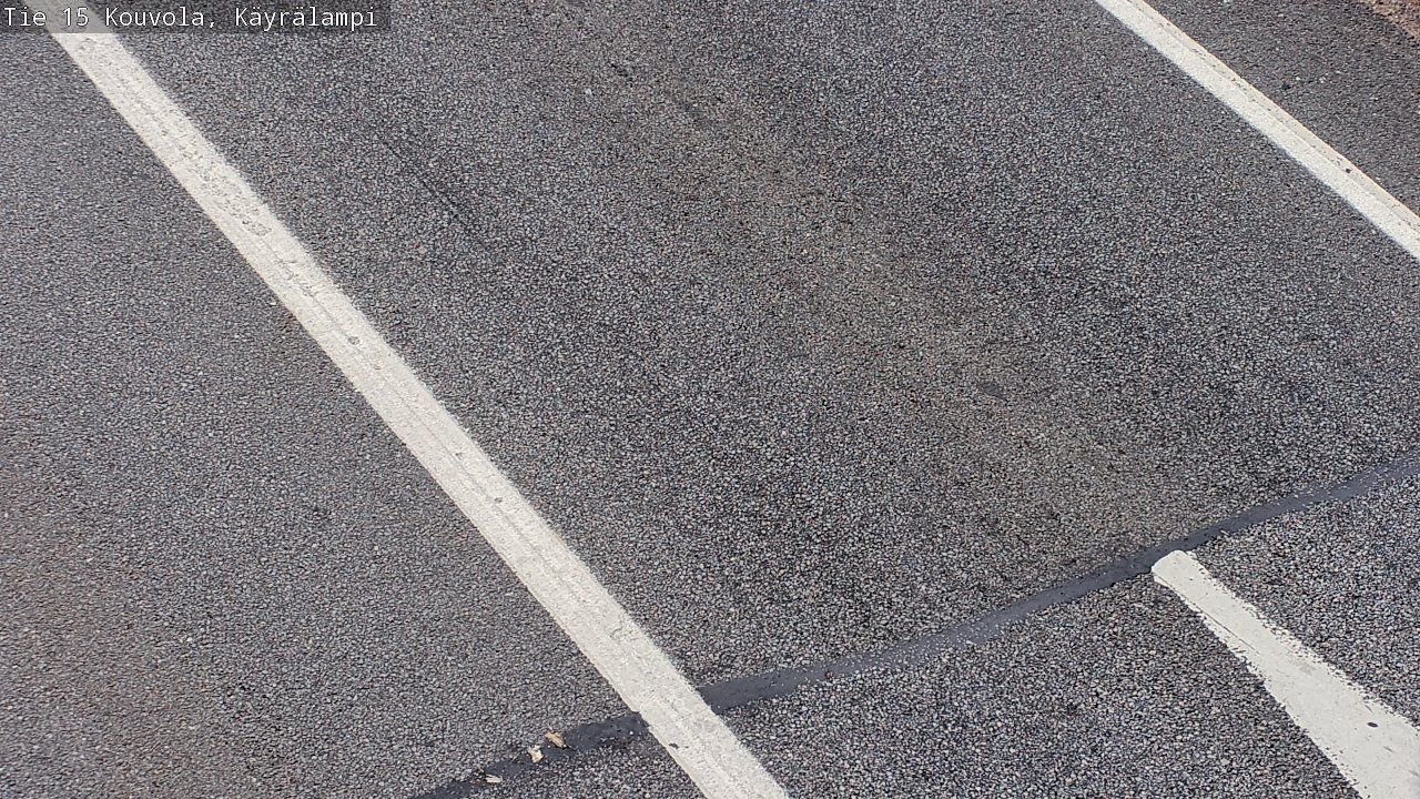 Traffic Cam Kouvola: Tie15 - Kayralampi - Tienpinta
