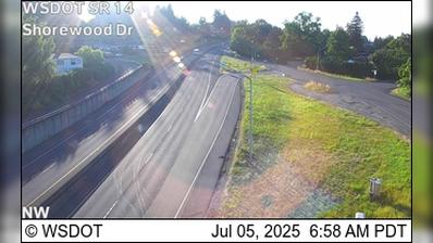 Traffic Cam Vancouver: SR 14 at MP 3: Shorewood Dr