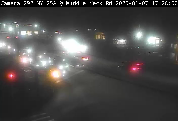Traffic Cam Flower Hill: NY25A at Middle Neck Road