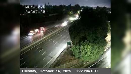 Traffic Cam Sacramento: Hwy 99 at Martin Luther King