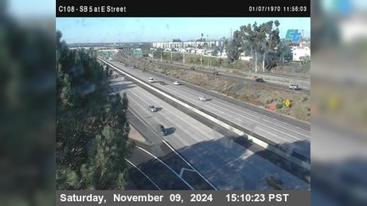 Traffic Cam Chula Vista › South: C108) I-5 : E Street (On Ramp