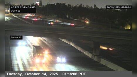 Traffic Cam French Park › North: I-5 : SR-22