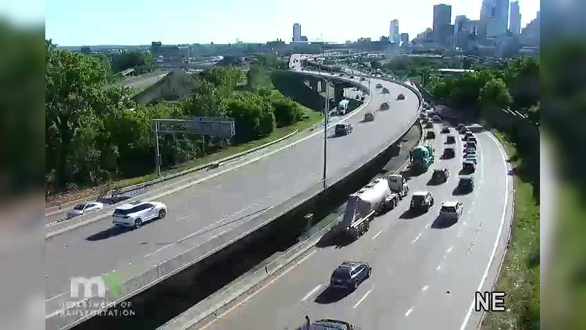 Traffic Cam Minneapolis: I-394 EB @ Dunwoody Blvd