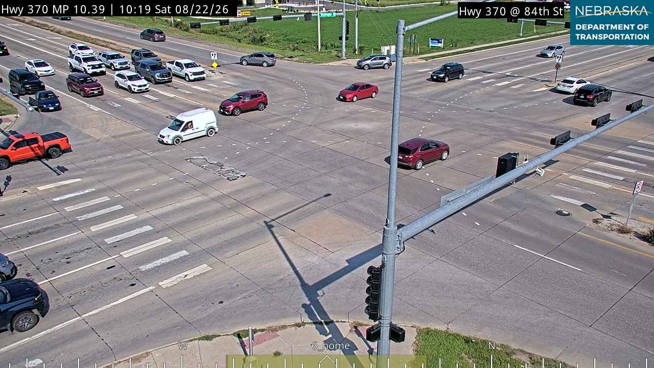 Traffic Cam Papillion: NE 370 - 84th St: Intersection