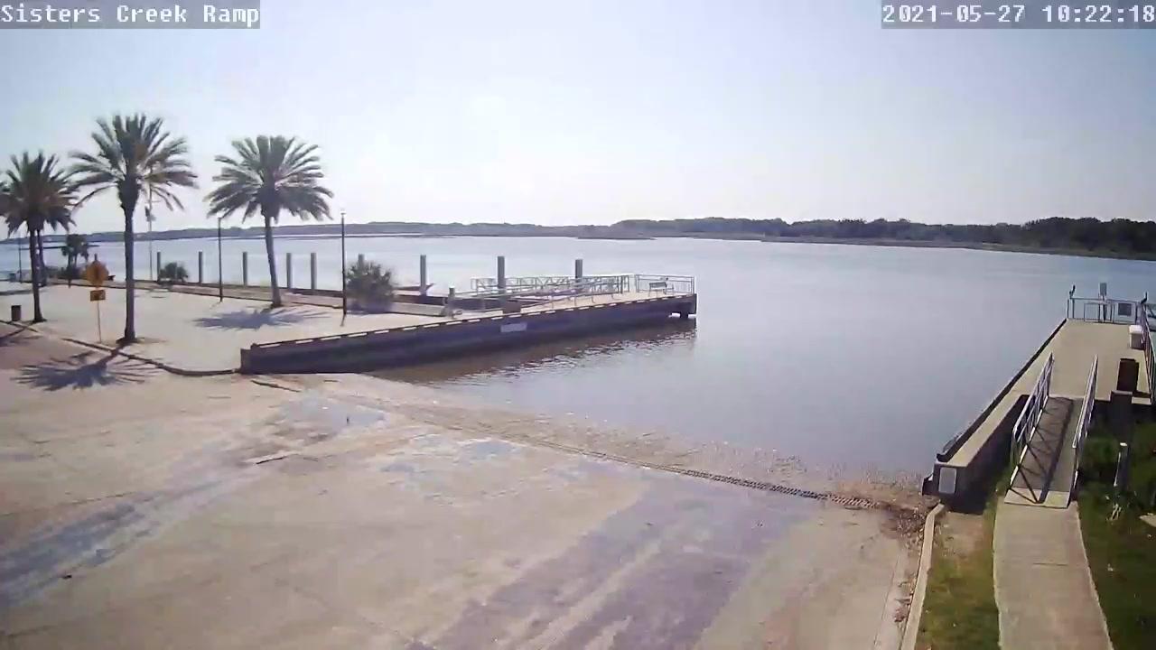 Traffic Cam Jacksonville › North-East: Riverfront RV Park & Marina - Sisters Creek