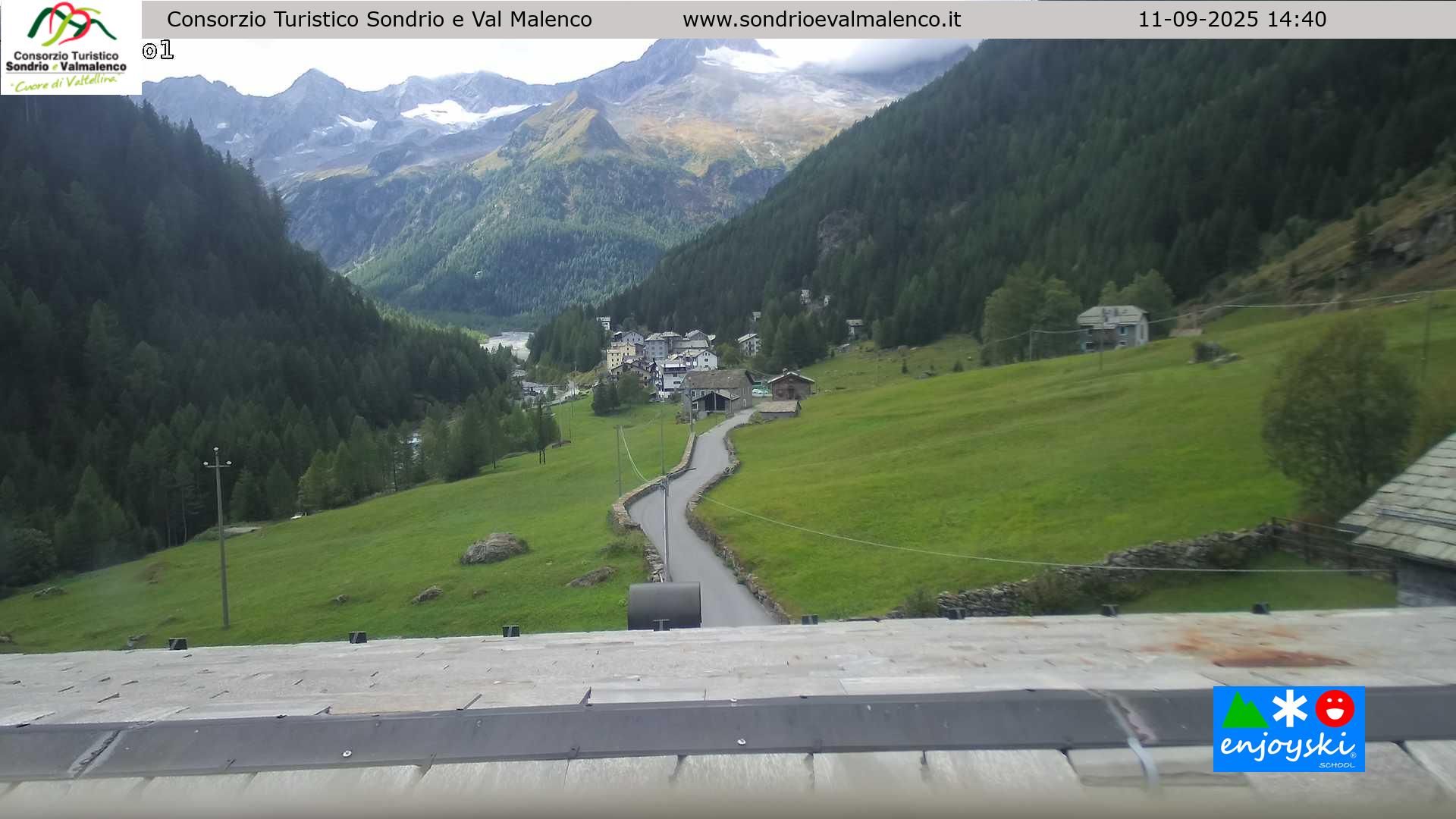 Traffic Cam Chiesa in Valmalenco: Chiareggio