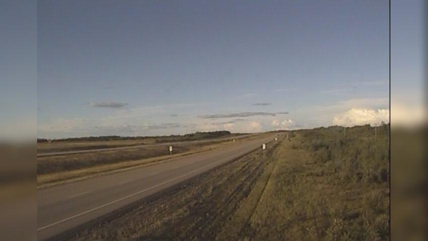 Traffic Cam Wood Buffalo: Hwy 63: approx. 94km S of Fort McMurray near Mariana Lake
