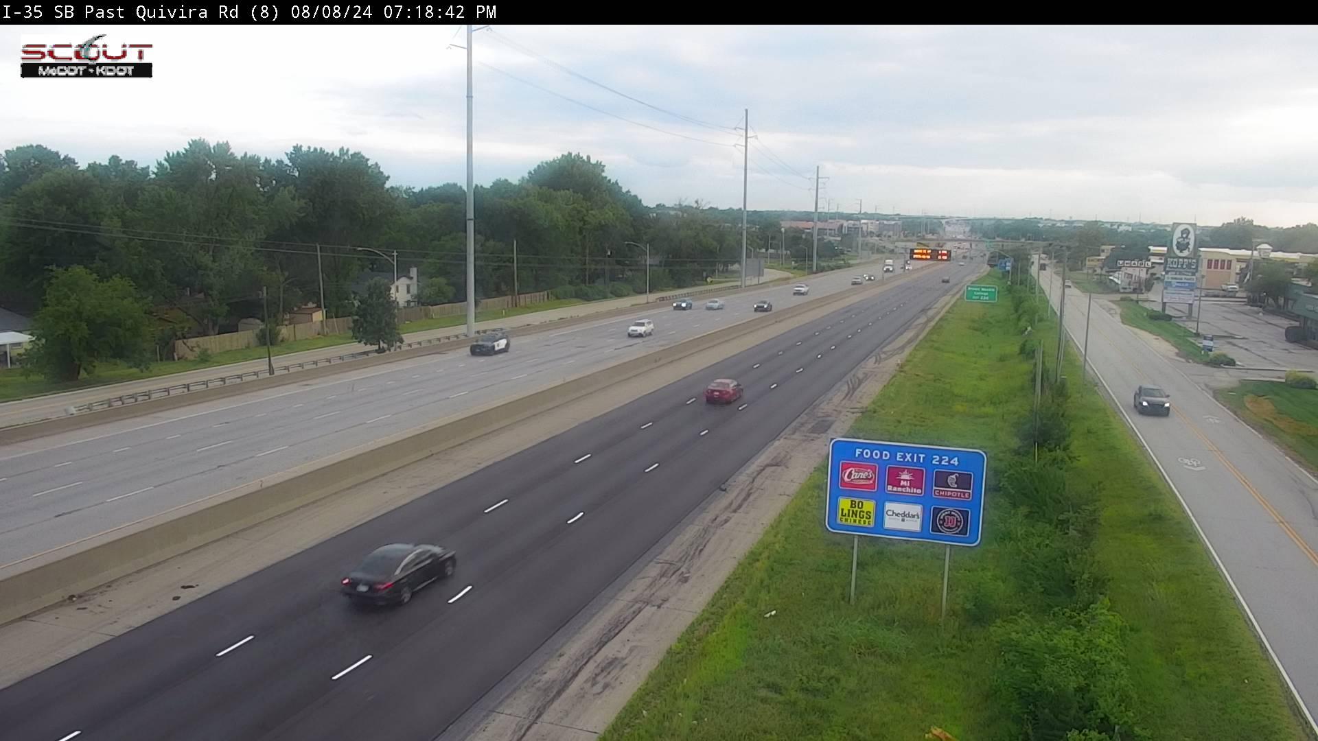 Traffic Cam Lenexa: I- S @ QUIVIRA RD