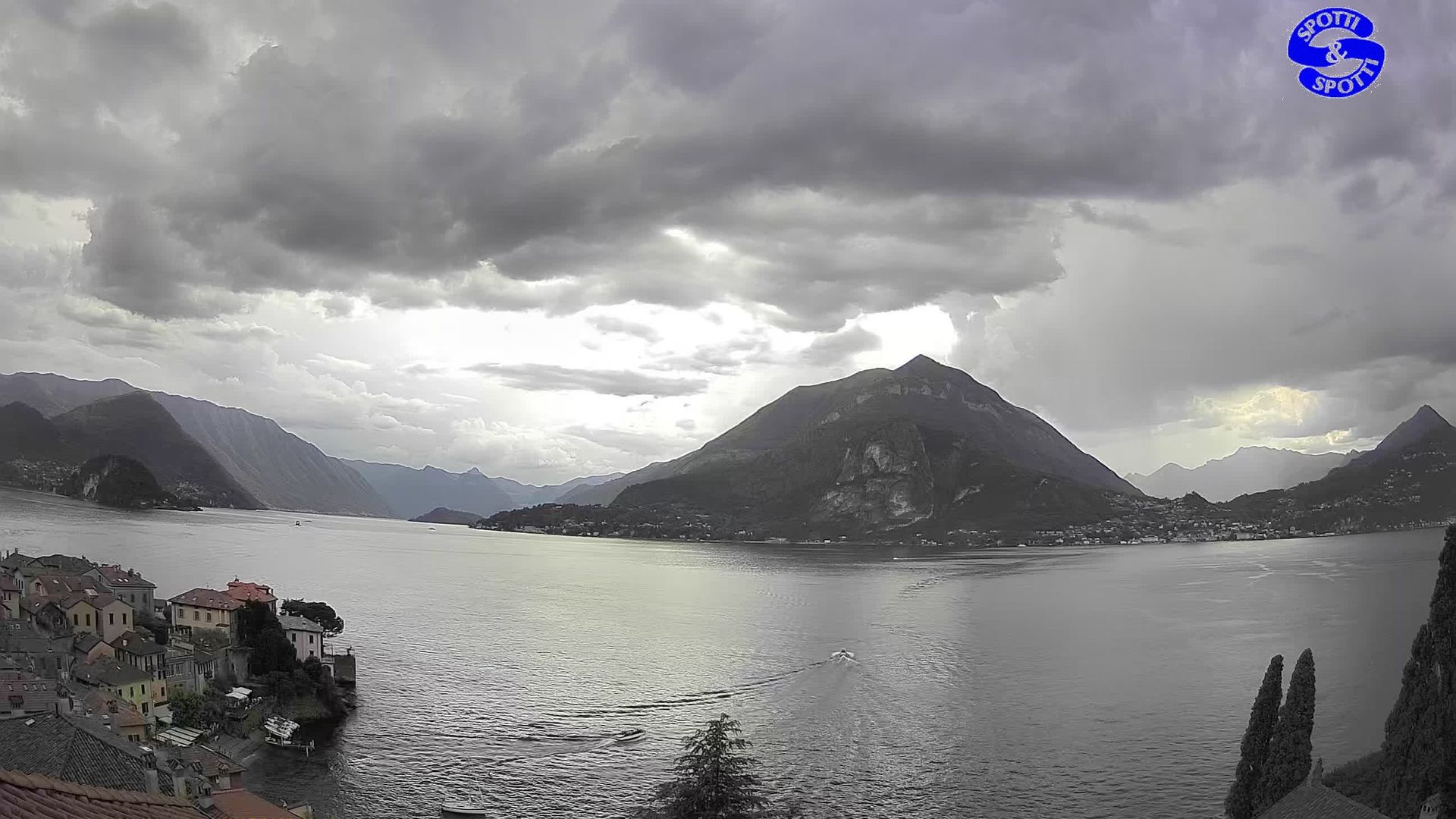 Traffic Cam Varenna › South-West