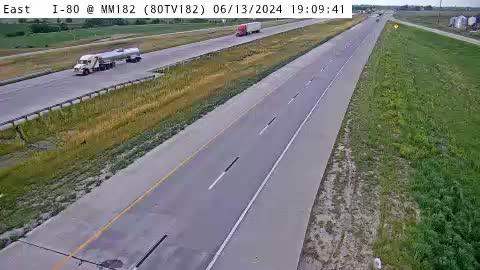 Traffic Cam Grinnell: I-80 @ MM 182