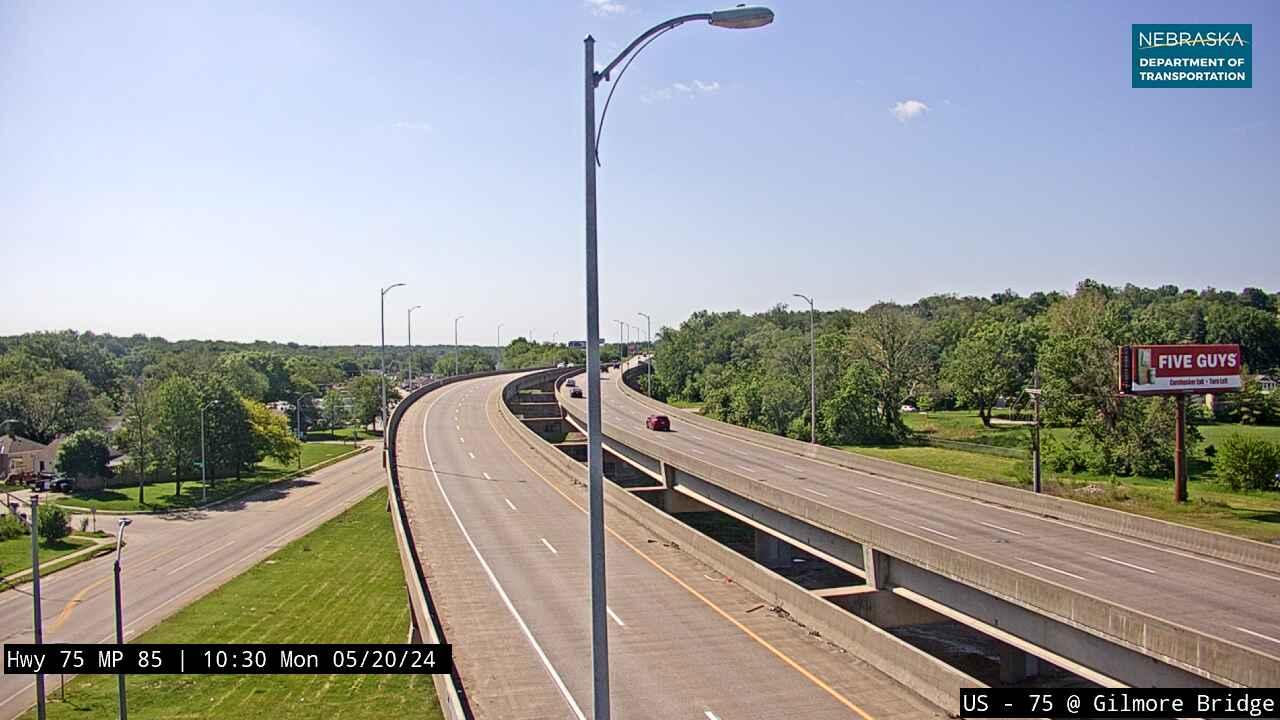 Traffic Cam South Omaha: US 75: Gilmore Bridge in Omaha: Various Views