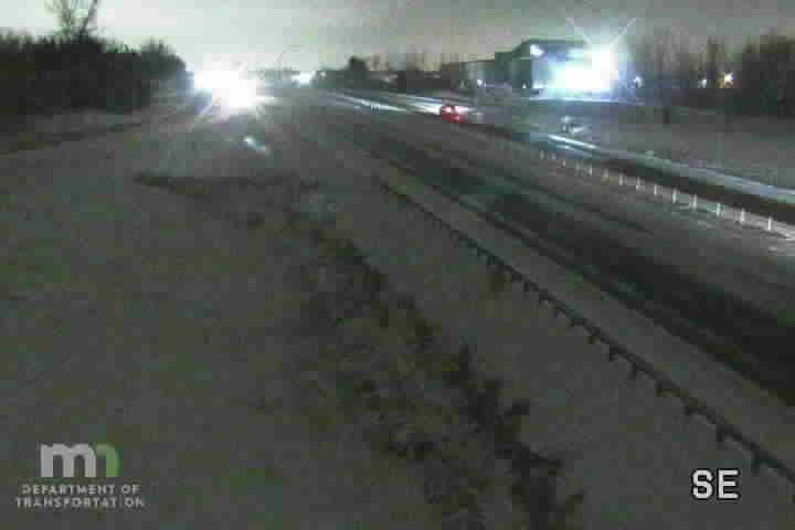 Traffic Cam North Oaks: I-35E: I-35E SB @ Co Rd J