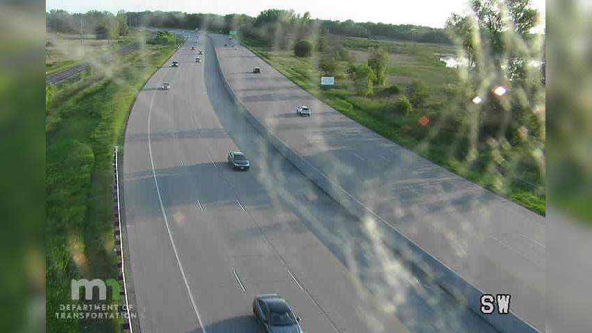 Traffic Cam Forest Lake: I-35: I-35 NB N of T.H.97
