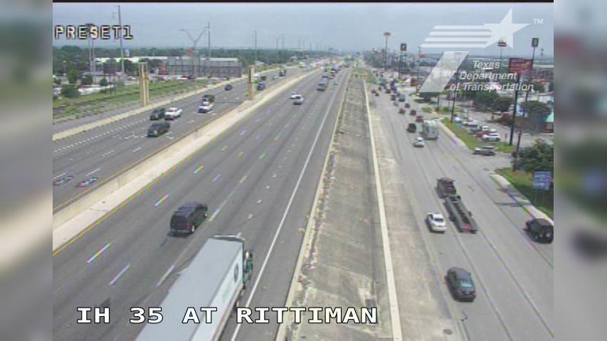 Traffic Cam San Antonio › North: IH 35 at Rittiman