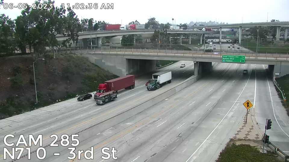 Traffic Cam East Los Angeles › North: Camera 285 :: N710 - 3rd St: PM 24.5