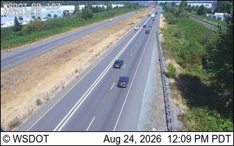 Traffic Cam Sumner: SR 167 at MP 8.03: 48th St E