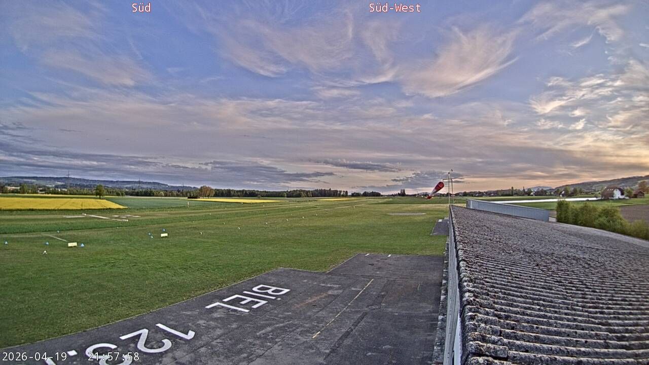 Kappelen: Airfield Biel - Kappelen LSZP