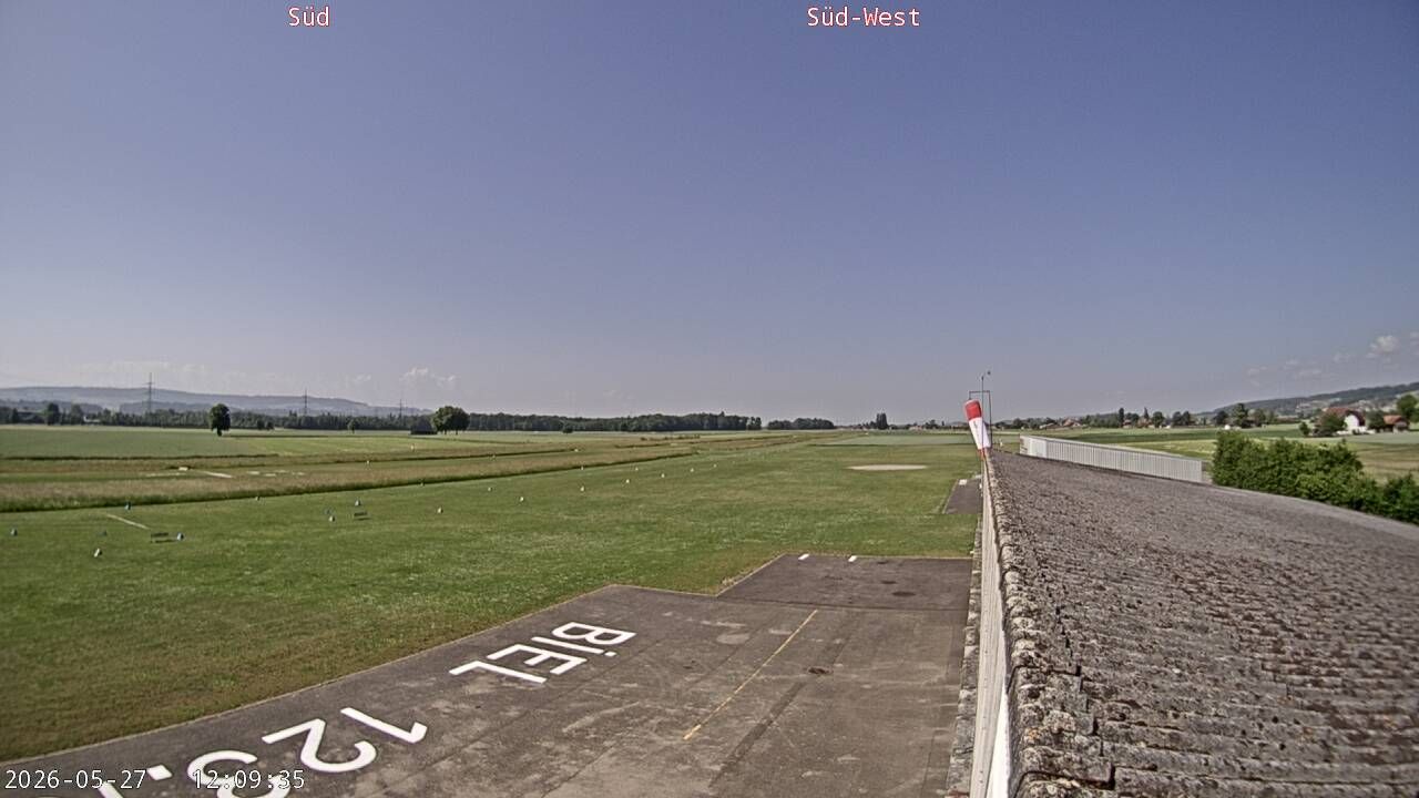 Kappelen: Airfield Biel - Kappelen LSZP