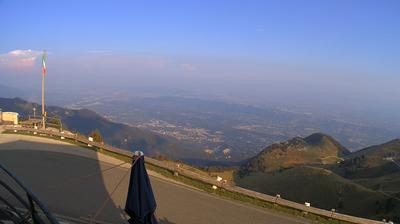 immagine della webcam nei dintorni di Castelfranco Veneto: webcam Monte Grappa