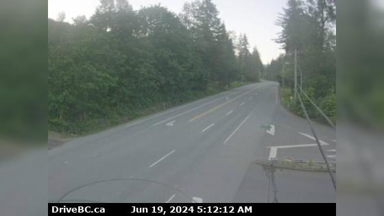 Traffic Cam Chilliwack › West: Hwy 7 (Lougheed Hwy) at Highlands Blvd, approximately 3 km east of Harrison Mills, looking east