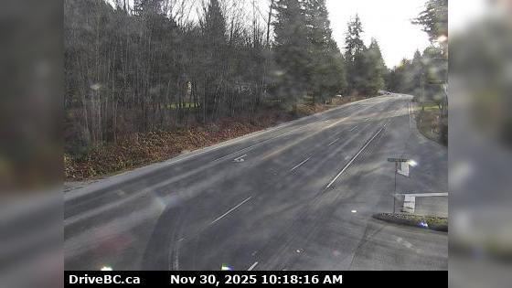 Traffic Cam Chilliwack › West: Hwy 7 (Lougheed Hwy) at Highlands Blvd, approximately 3 km east of Harrison Mills, looking east