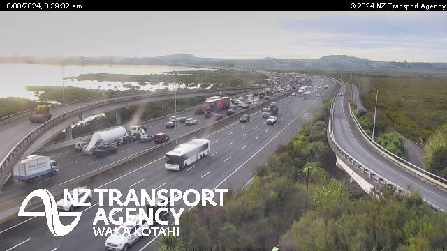 Traffic Cam Albert-Eden › South: SH16 Rosebank Rd