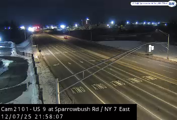 Traffic Cam Village of Menands › South: US 9 at Sparrowbush Road