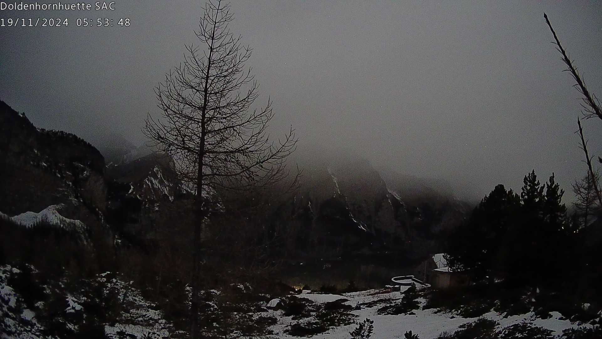 Kandersteg › Ost: Doldenhornhütte