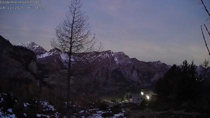 Kandersteg › Ost: Doldenhornhütte