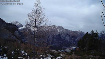 Kandersteg › Ost: Doldenhornhütte