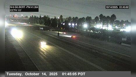 Traffic Cam Anaheim › North: I-5 : Gilbert Street