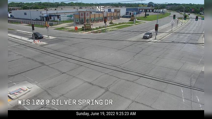 Traffic Cam Timmerman West: WIS  @ Silver Spring Dr