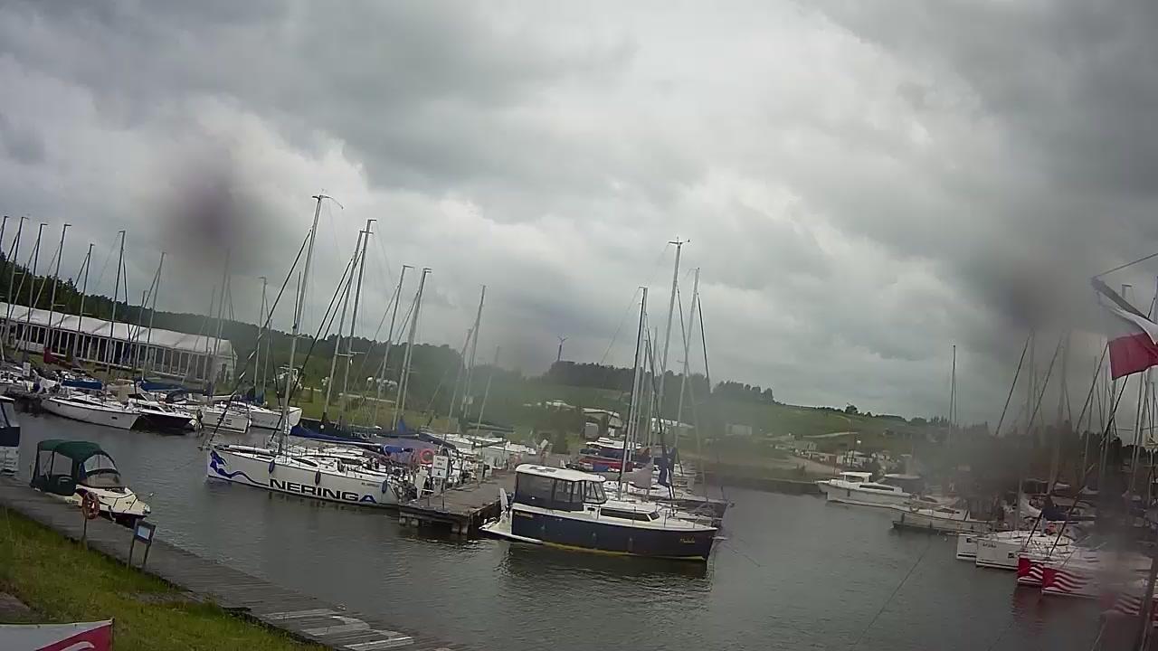 Mamry Harbor: Scenic Waterfront & Weather Webcam