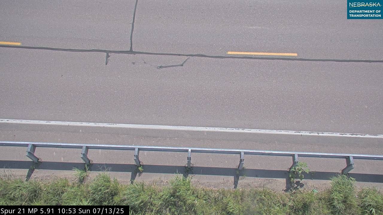 Traffic Cam Eustis: NE 21: Cozad South: Surface