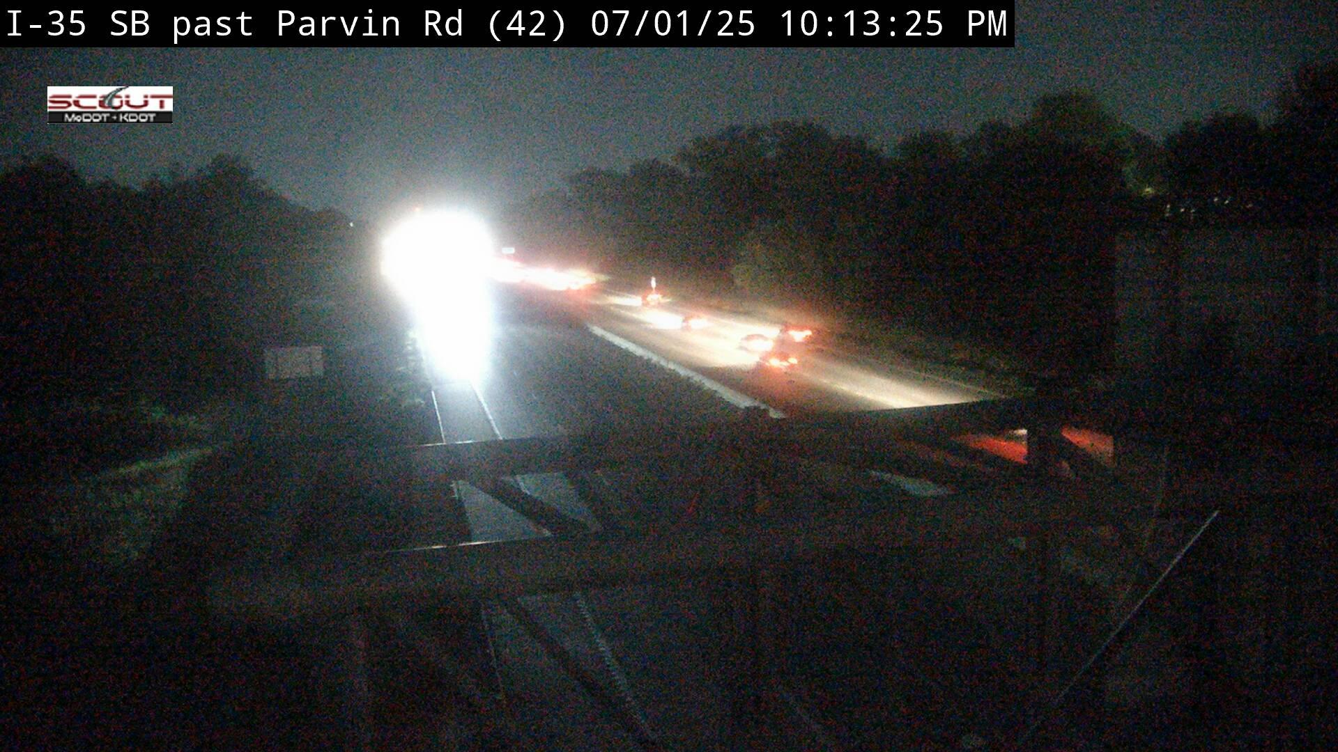 Traffic Cam Kansas City: I- S @ SOUTH OF PARVIN RD