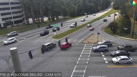 Traffic Cam Peachtree Corners: GWIN-CAM-029--1