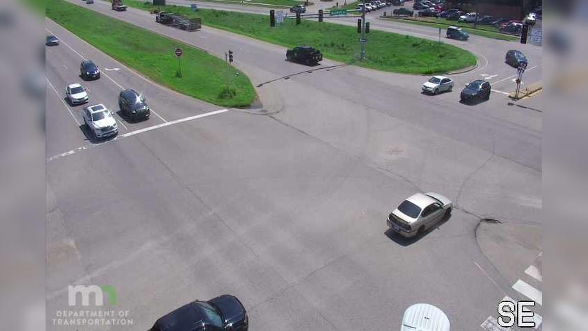 Traffic Cam Burnsville: MN 13: T.H.13 WB @ Washburn Ave S