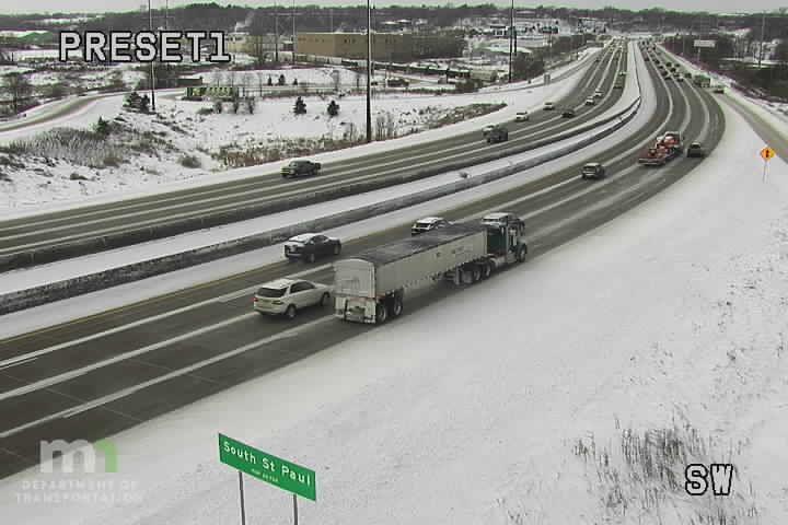 Traffic Cam South St. Paul: I-494: I-494 WB @ Hardman Ave