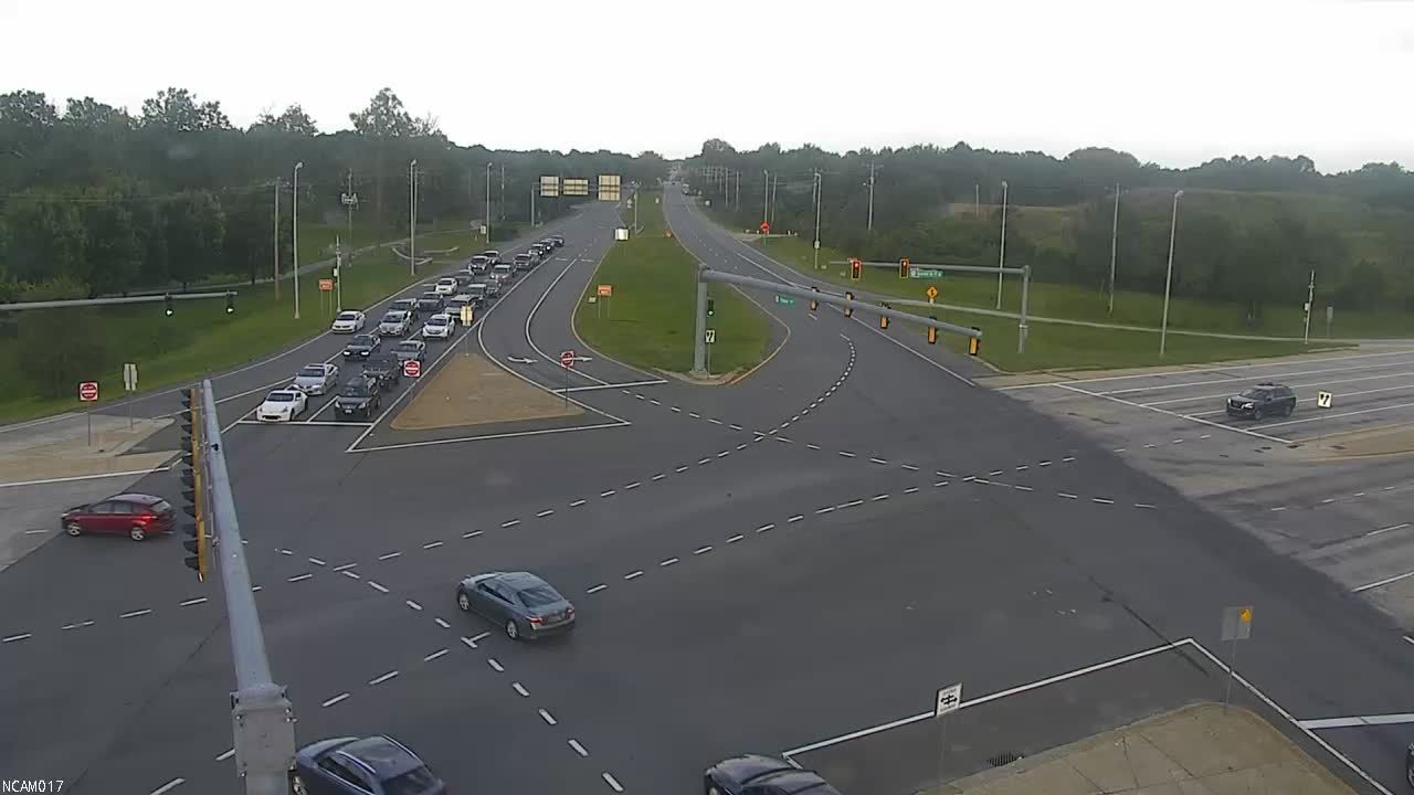 Traffic Cam Glasgow: US 40 @ DE 896