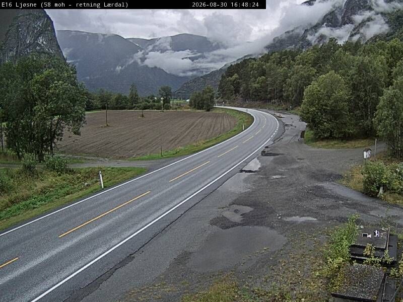 Traffic Cam Laerdalsoyri: E16 Ljøsne (Håbakken)