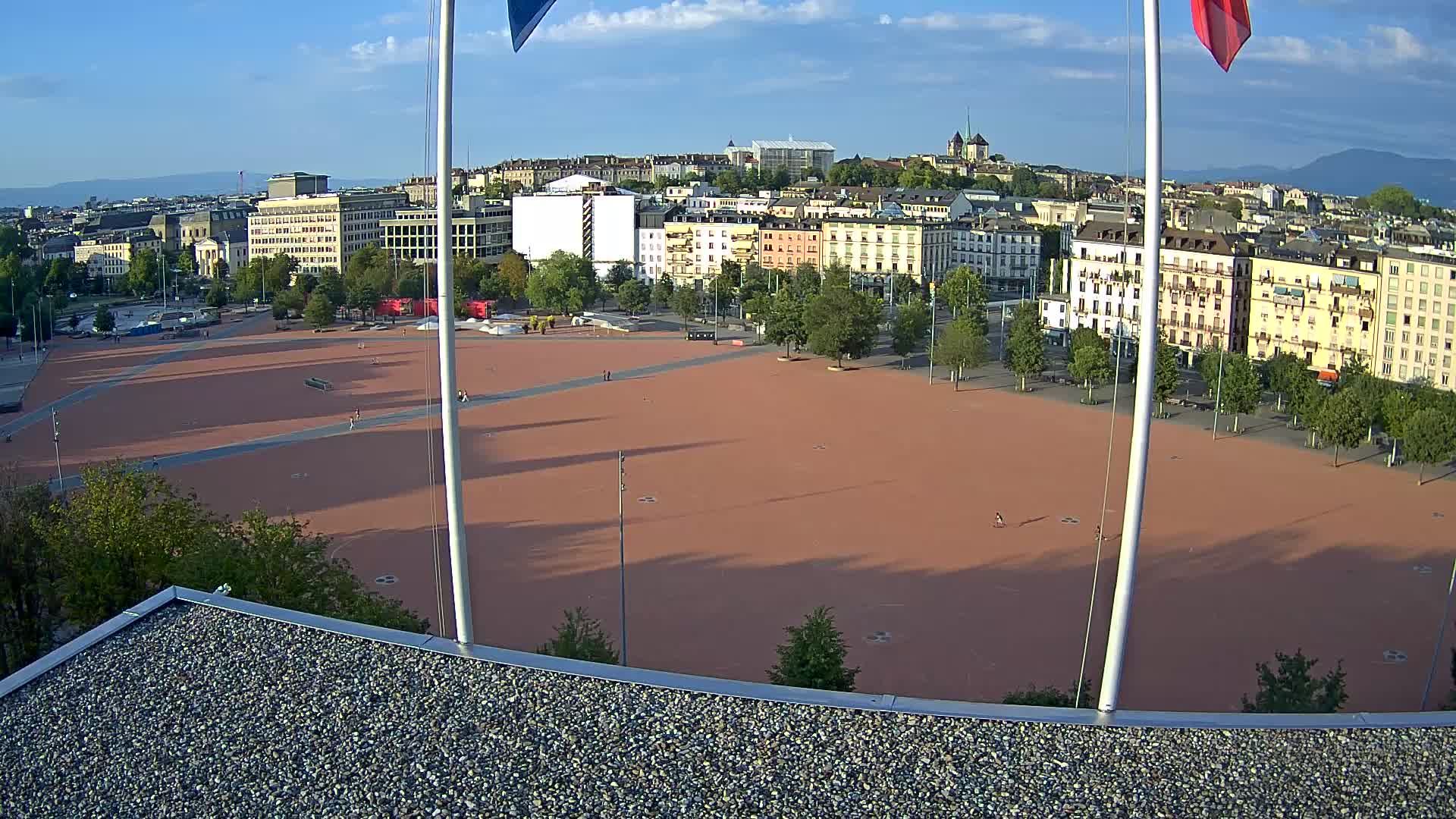 Genf › Nordosten: Genève Home information - Plaine de Plainpalais