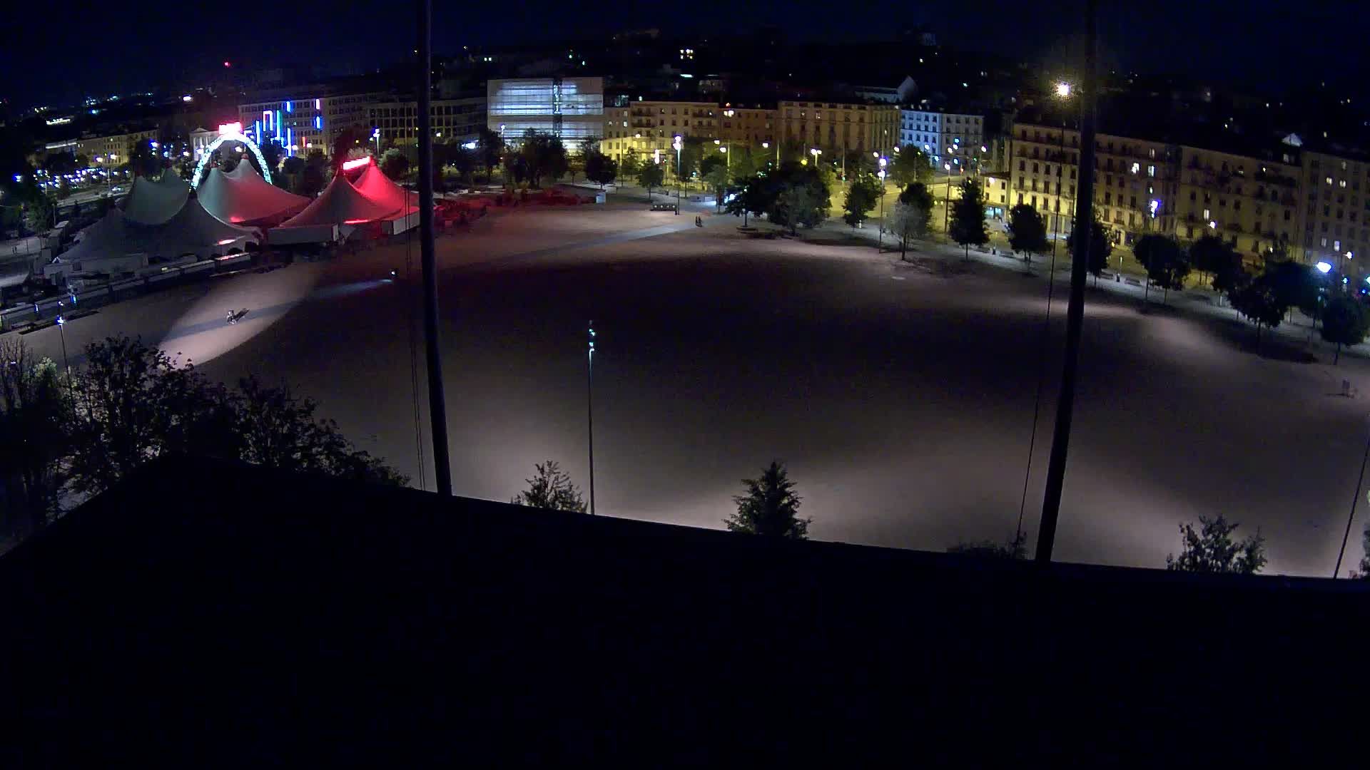 Genf › Nordosten: Genève Home information - Plaine de Plainpalais