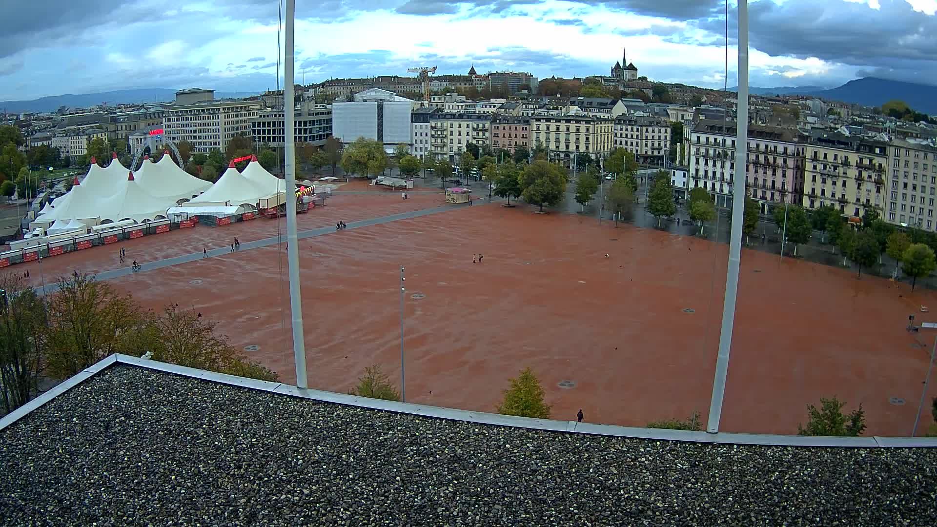 Genf › Nordosten: Genève Home information - Plaine de Plainpalais