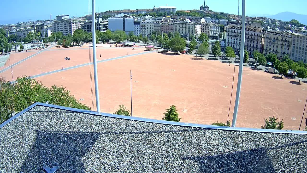 Genf › Nordosten: Genève Home information - Plaine de Plainpalais