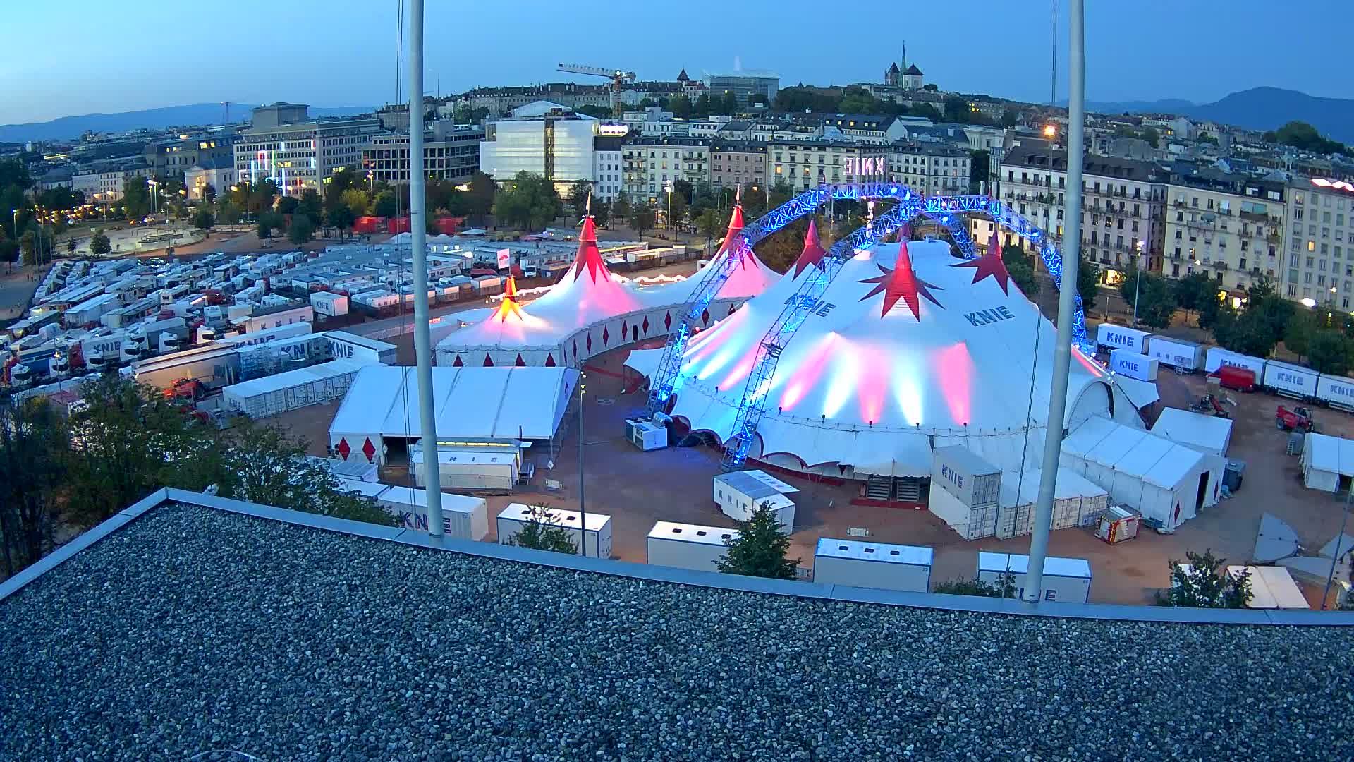 Genf › Nordosten: Genève Home information - Plaine de Plainpalais