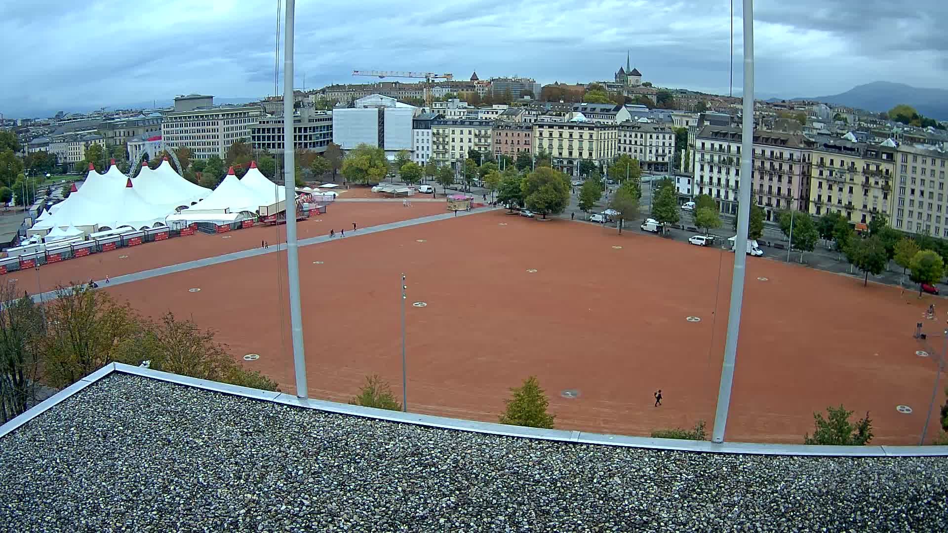 Genf › Nordosten: Genève Home information - Plaine de Plainpalais